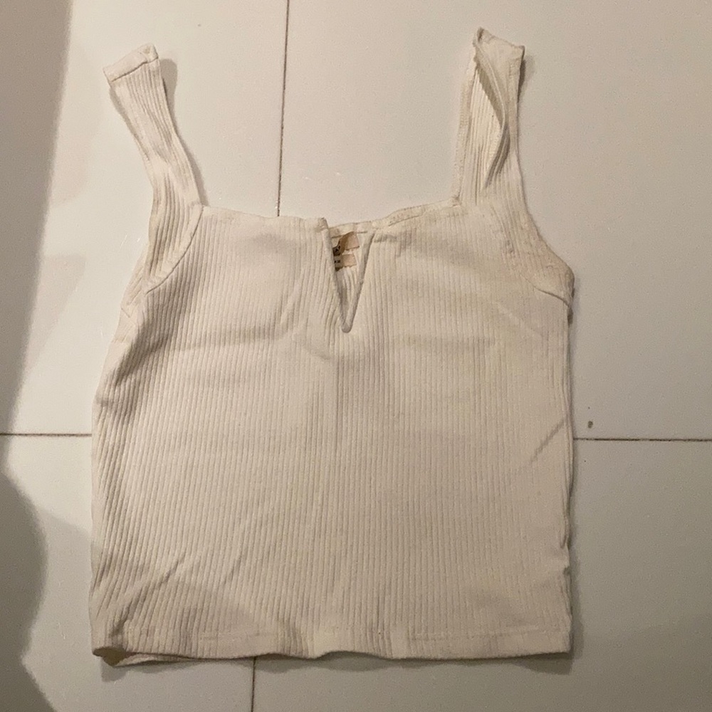 Pull and Bear cream v neck tank